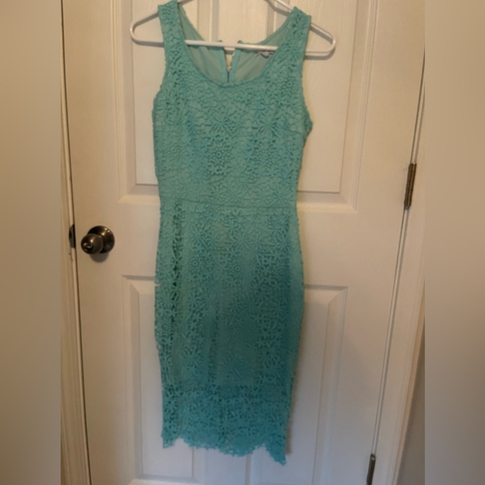 Beautiful midi dress 👗 size M